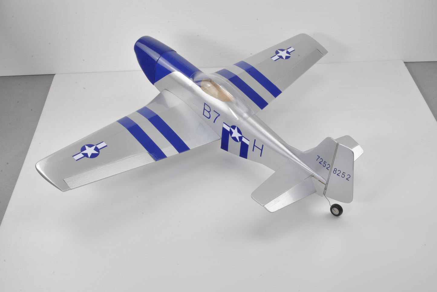 US P-51 Mustang Balsa RC WWII Warbird ARF Kit