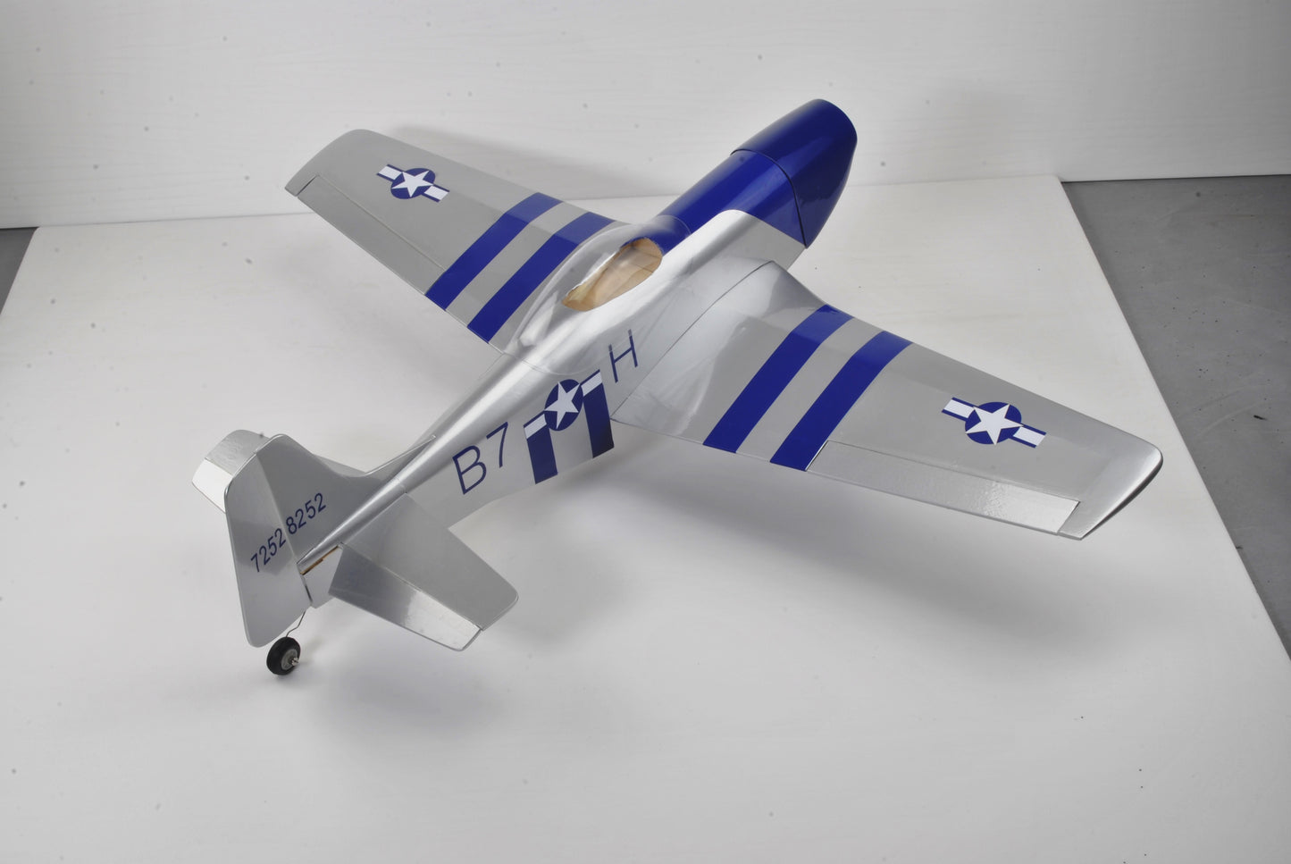 US P-51 Mustang Balsa RC WWII Warbird ARF Kit